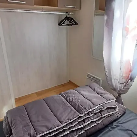 Кемпинг Sejour Normandie - Mobilhome Premium 2ch-4p Avec Clim-tv-wifi Et Lave-linge Dans L'eure - 405 *