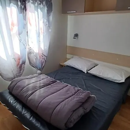 Sejour Normandie - Mobilhome Premium 2ch-4p Avec Clim-tv-wifi Et Lave-linge Dans L'eure - 405